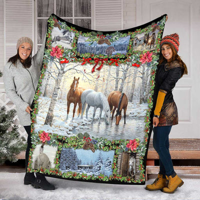 Horse Christmas Horse Near The River - Flannel Blanket - Owls Matrix LTD