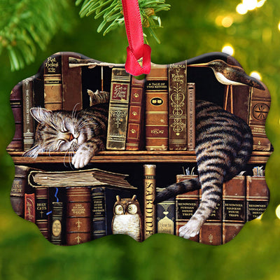 Cat Book Cats In My Bookshelf - Horizontal Ornament - Owls Matrix LTD