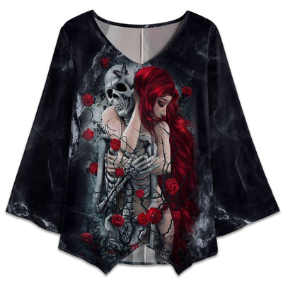S Skull Couple Love Rose Style - V-neck T-shirt - Owls Matrix LTD