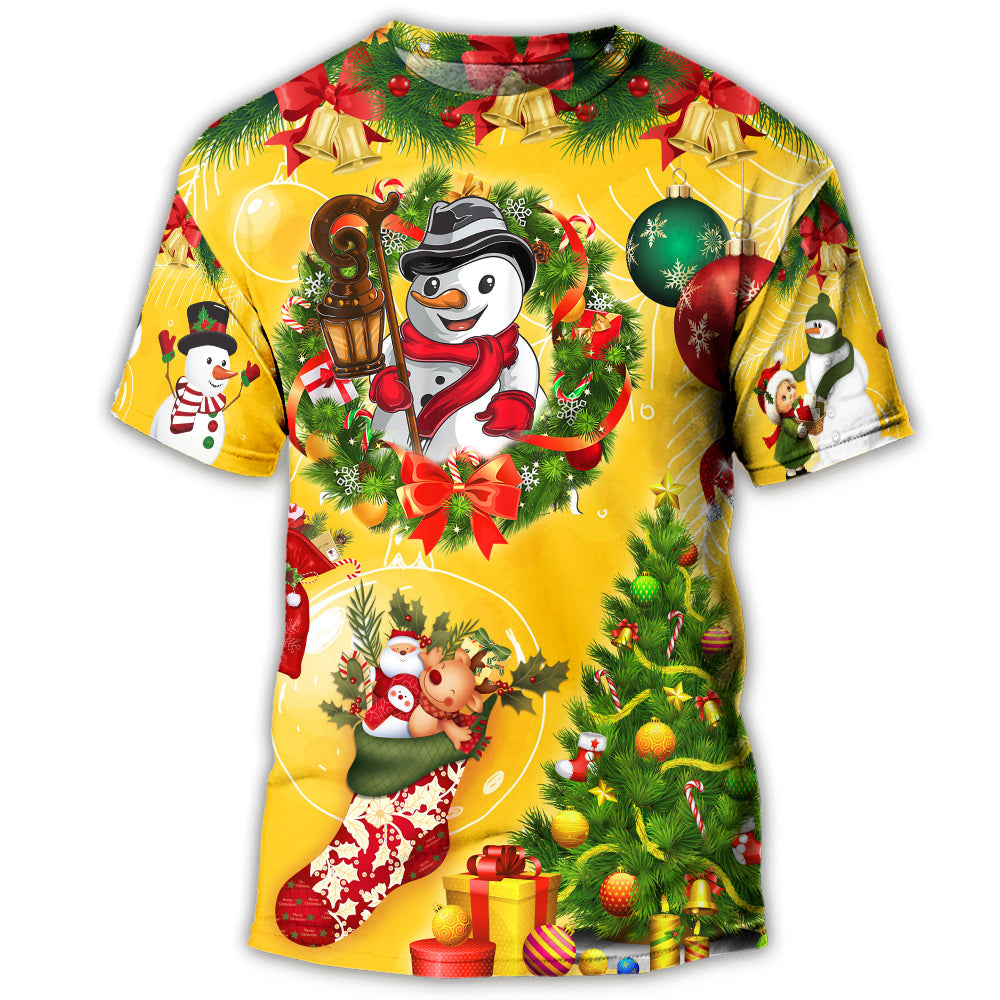 S Christmas Funny Snowman Happy Christmas Tree Yellow Light - Round Neck T-shirt - Owls Matrix LTD