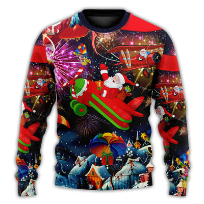 Christmas Sweater / S Christmas Spreading Love Santa - Sweater - Ugly Christmas Sweaters - Owls Matrix LTD