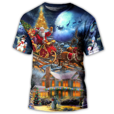 S Christmas Santa Claus Snowman Family In Love Light Art Style - Round Neck T-shirt - Owls Matrix LTD