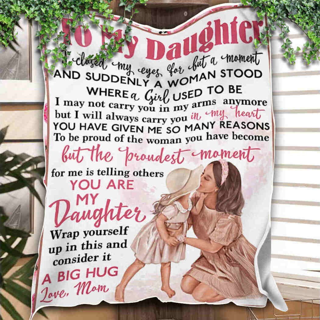 Family To My Daughter Love Mom Daughter - Flannel Blanket - Owls Matrix LTD