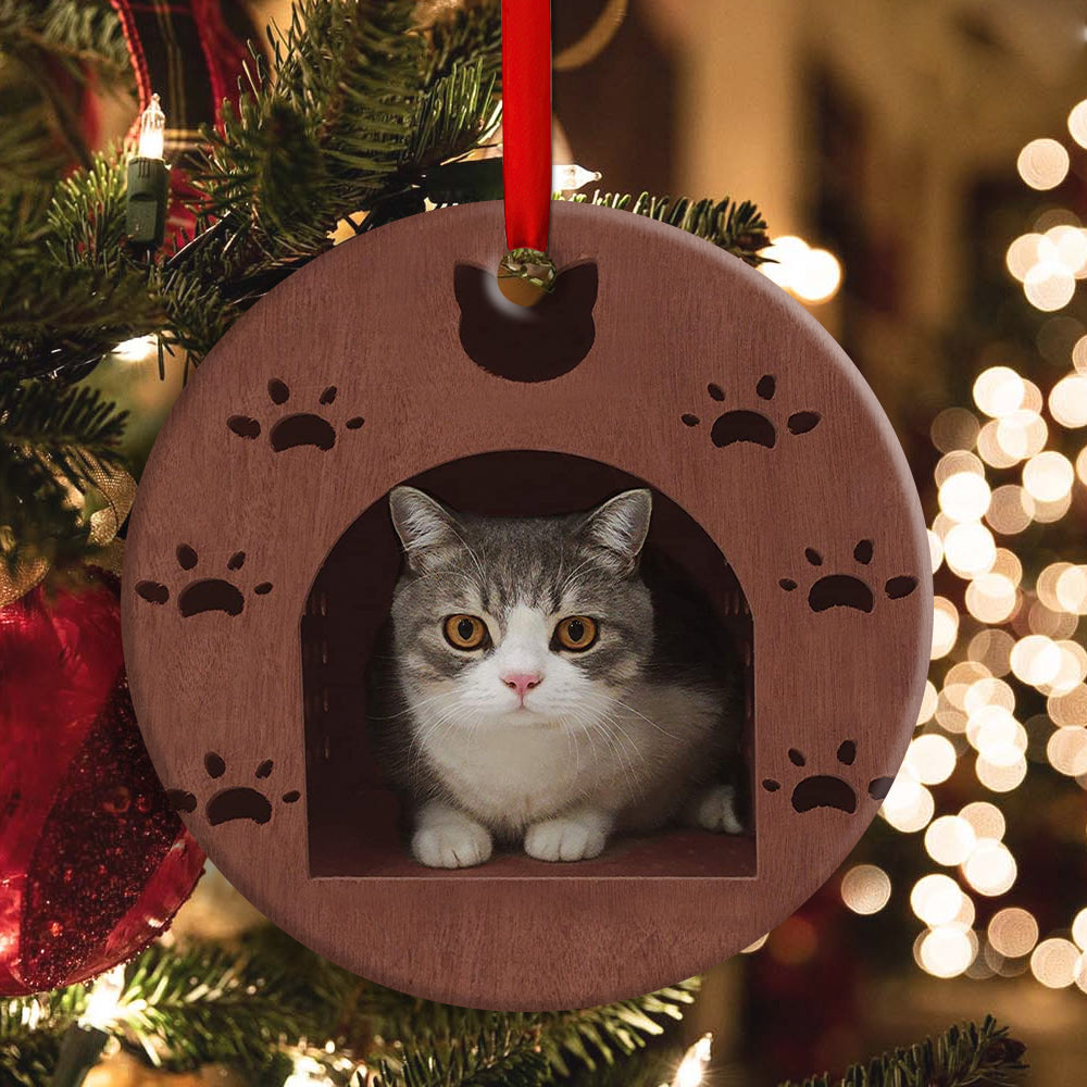 Christmas Kitty Cat Wooden House Cat Shelter - Circle Ornament - Owls Matrix LTD