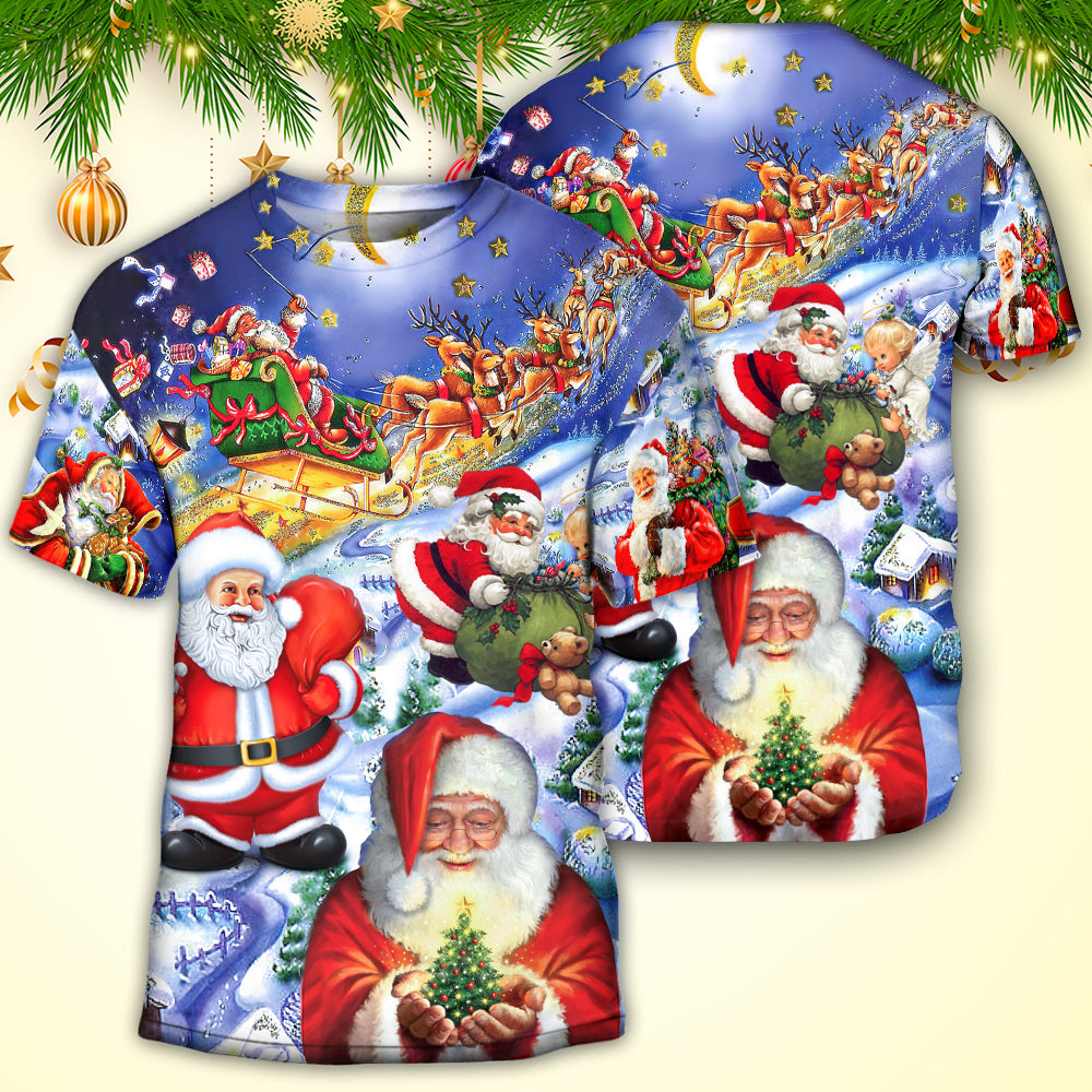 Christmas Funny Santa Claus Happy Xmas Is Coming Art Style Awesome - Round Neck T-shirt - Owls Matrix LTD