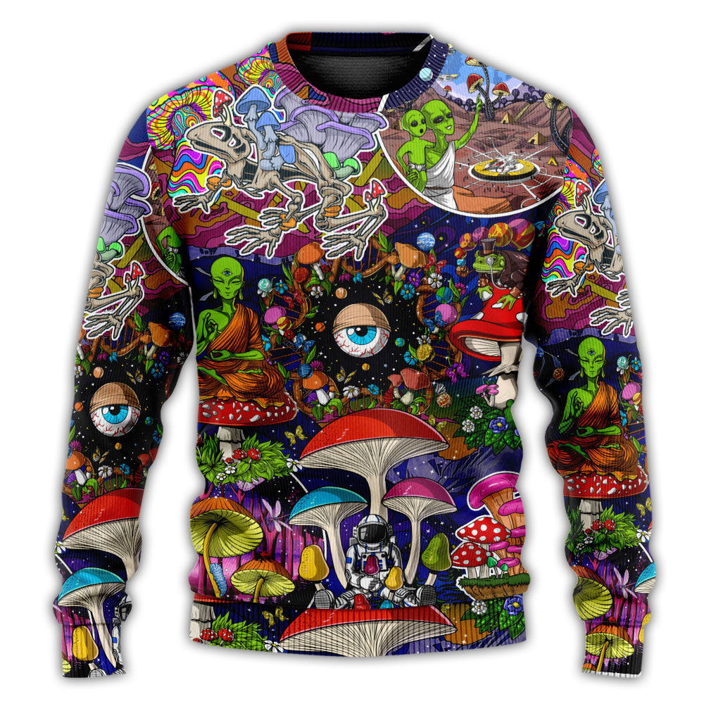 Christmas Sweater / S Hippie Mushroom Aliens Stay Hippie Colorful Art - Sweater - Ugly Christmas Sweaters - Owls Matrix LTD
