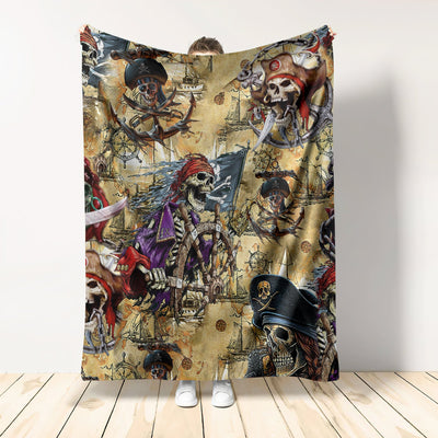 Skull Amazing Pirate Hunting - Flannel Blanket - Owls Matrix LTD