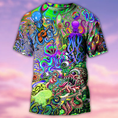 Hippie Funny Octopus Love Music Colorful Ocean - Round Neck T-shirt - Owls Matrix LTD
