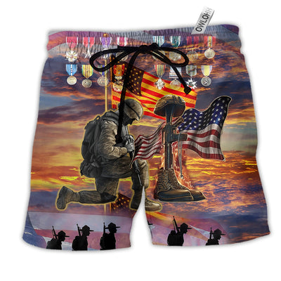 Beach Short / Adults / S Veteran The High Price Of Freedom Is A Cost Paid By A Brave Few Cool - Beach Short - Owls Matrix LTD