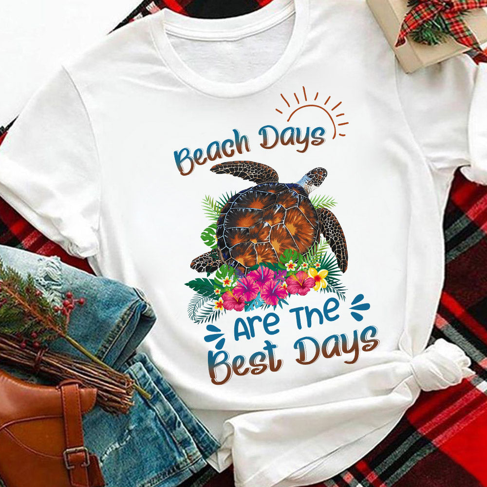 Beach Turtle Beach Days Are The Best Days MDAY3005002Y Light Classic T Shirt
