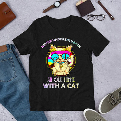 Hippie Never Underestimate An Old Hippie With A Cat MDGB1703004Y Dark Classic T Shirt
