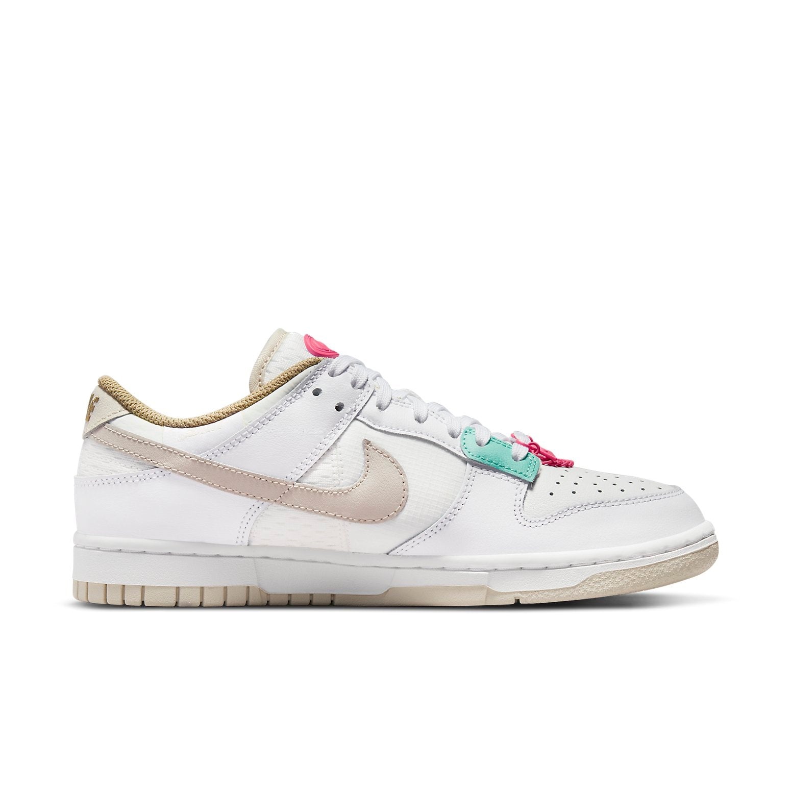 Wmns Dunk Low ‘Pink Bling’ DX6060-121
